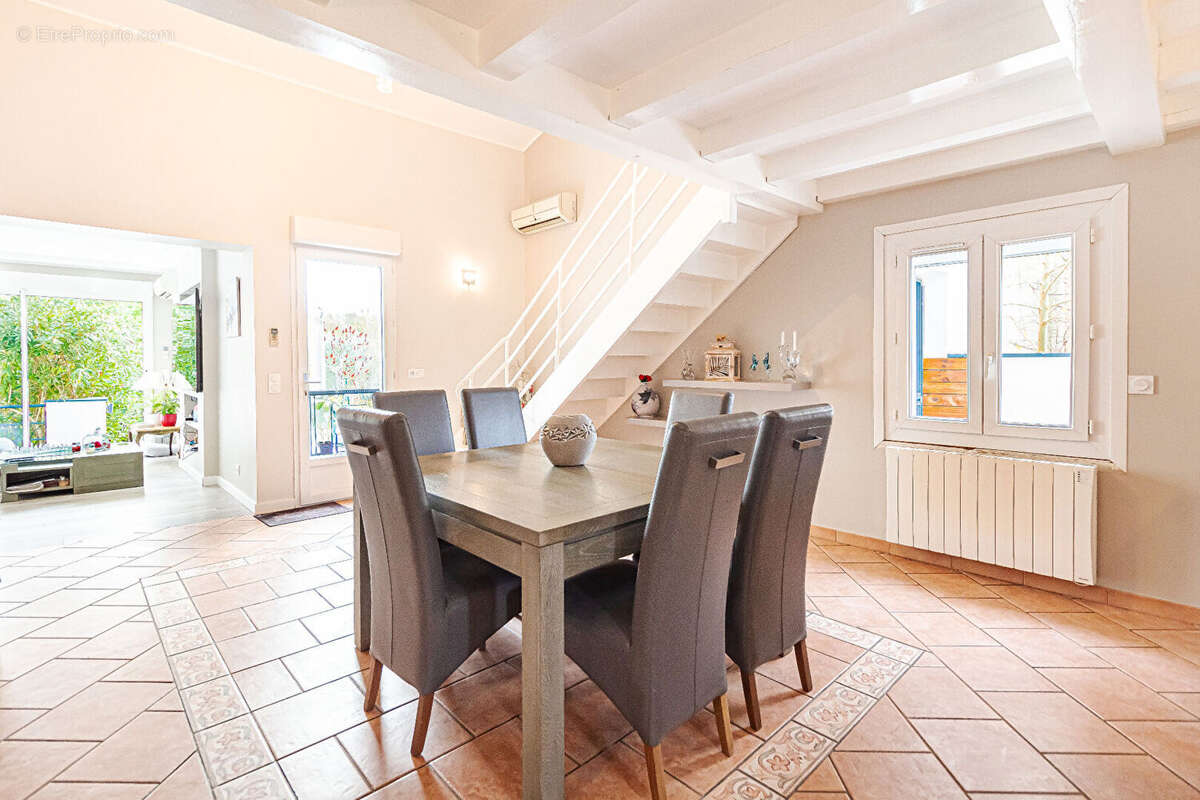 Maison à BOUC-BEL-AIR