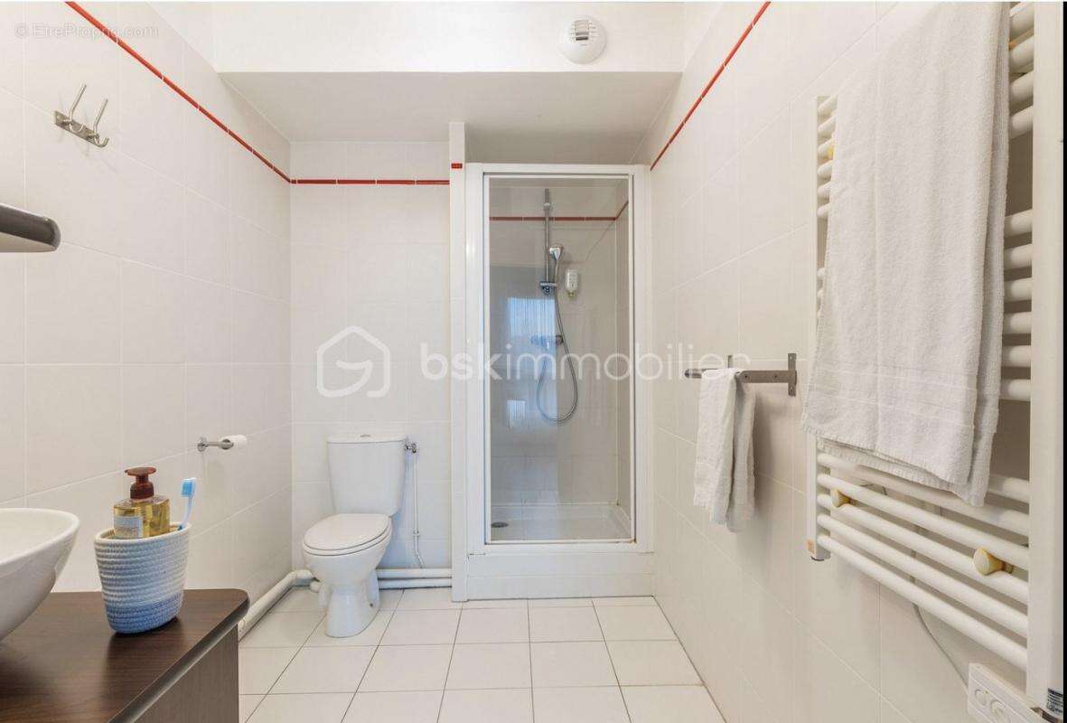 Appartement à MAGNY-LES-HAMEAUX