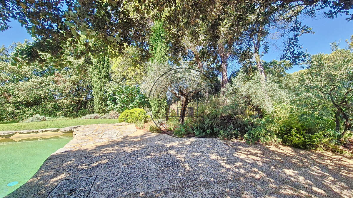 Maison à CHEVAL-BLANC