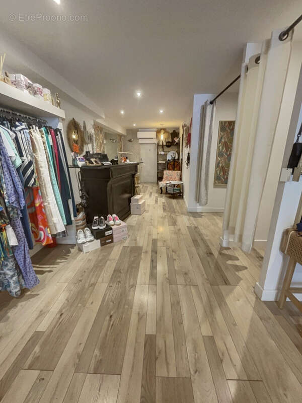 Commerce à SAINT-RAPHAEL