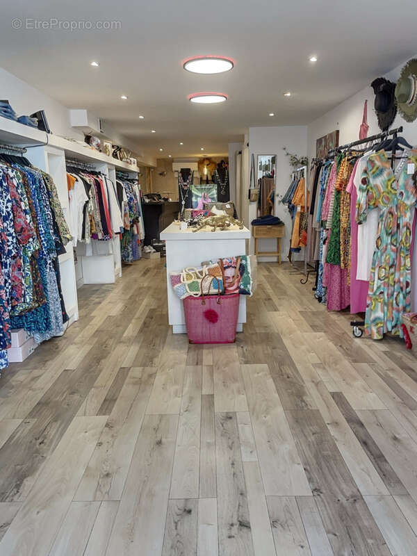 Commerce à SAINT-RAPHAEL