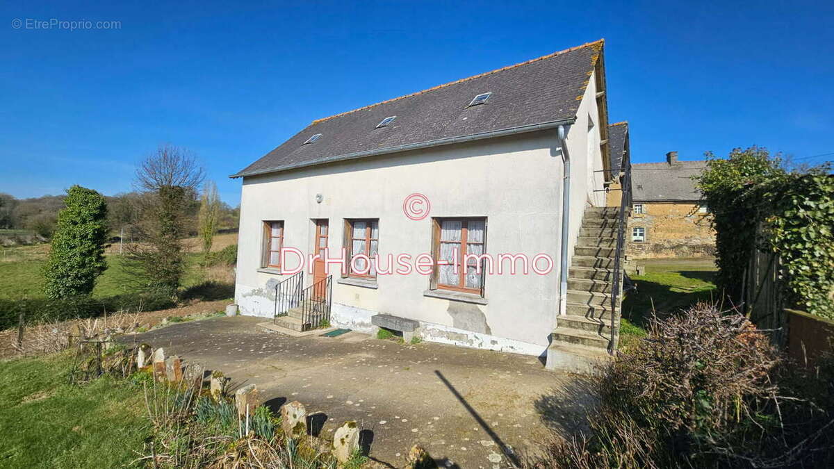 Maison à LANRELAS
