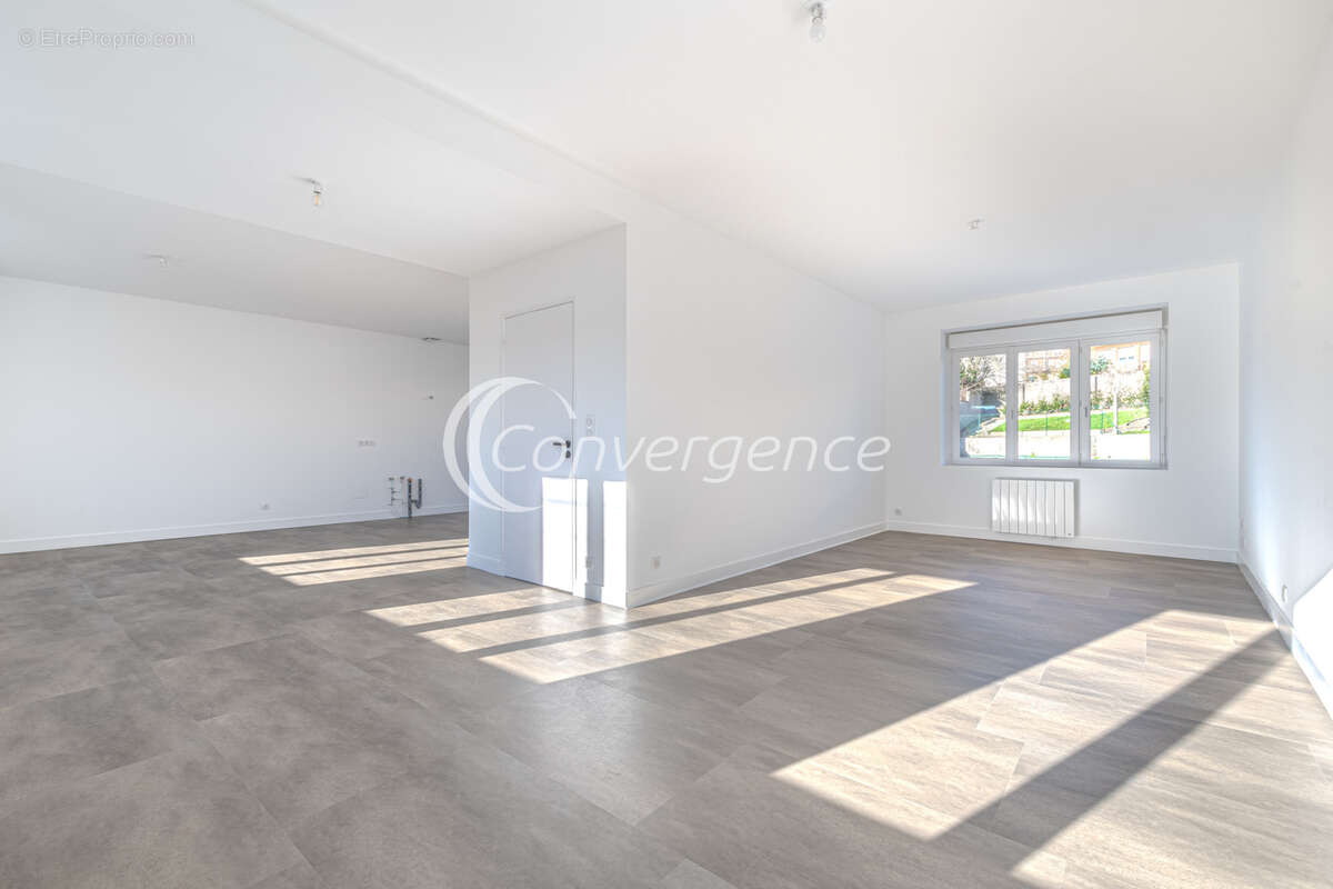 Appartement à SAINT-JUNIEN