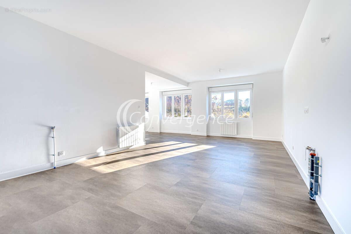 Appartement à SAINT-JUNIEN