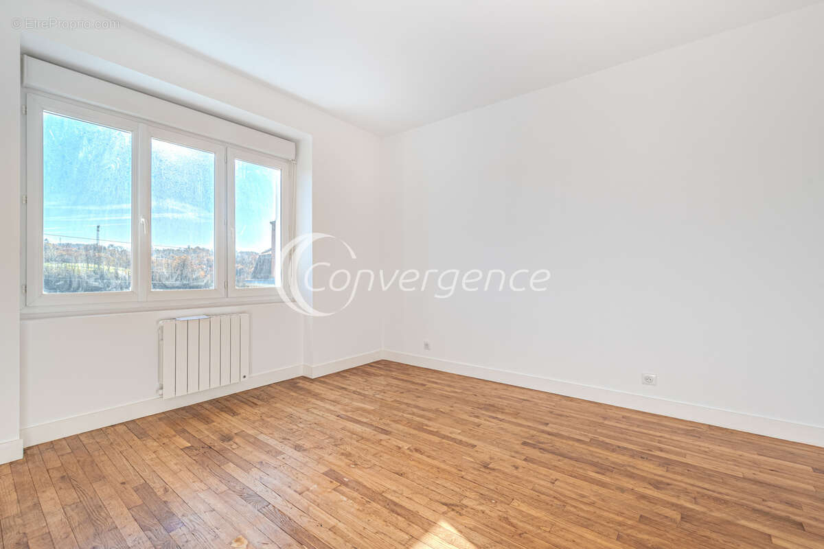 Appartement à SAINT-JUNIEN