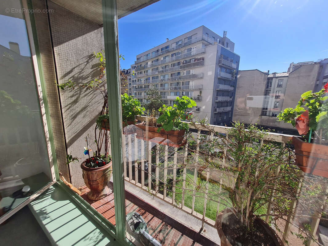 Appartement à PARIS-15E
