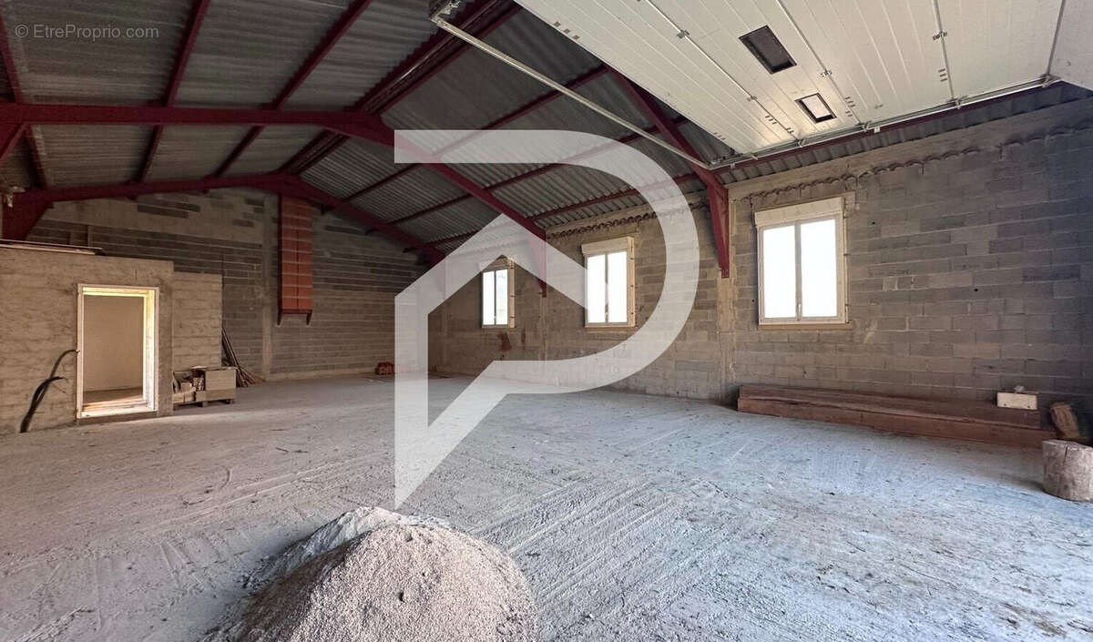 Maison à ALLEMAGNE-EN-PROVENCE