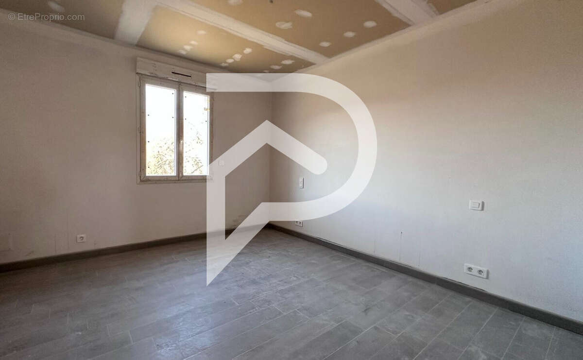 Maison à ALLEMAGNE-EN-PROVENCE