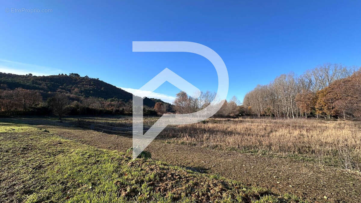 Maison à ALLEMAGNE-EN-PROVENCE