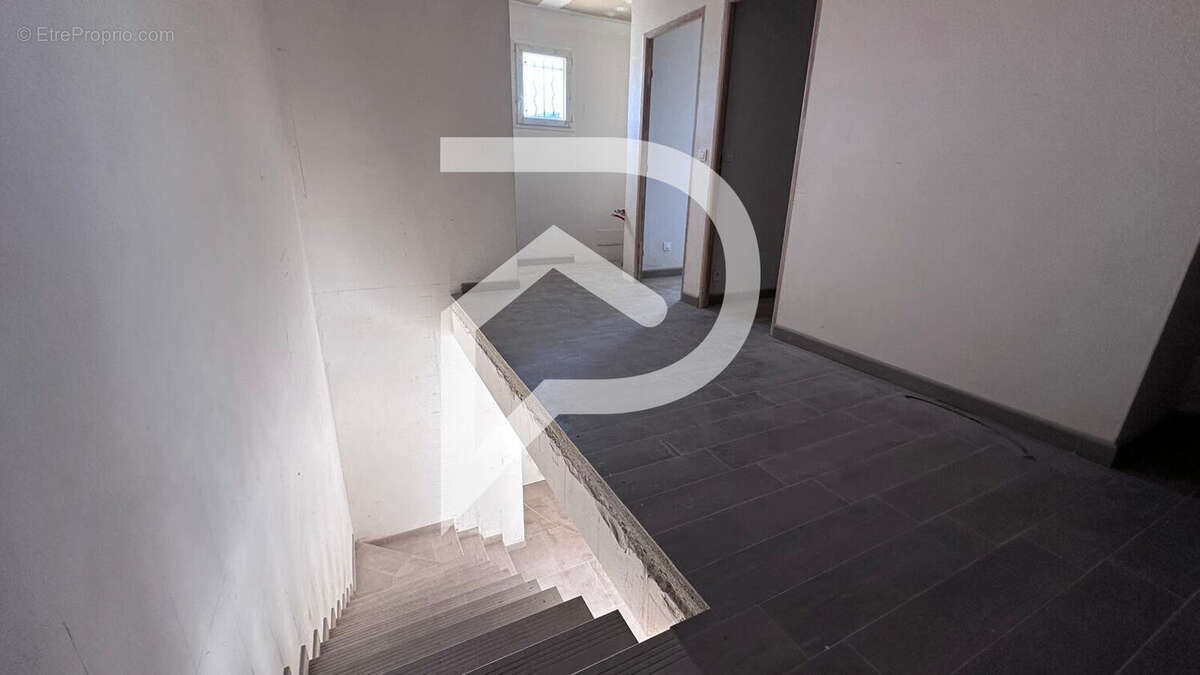 Maison à ALLEMAGNE-EN-PROVENCE