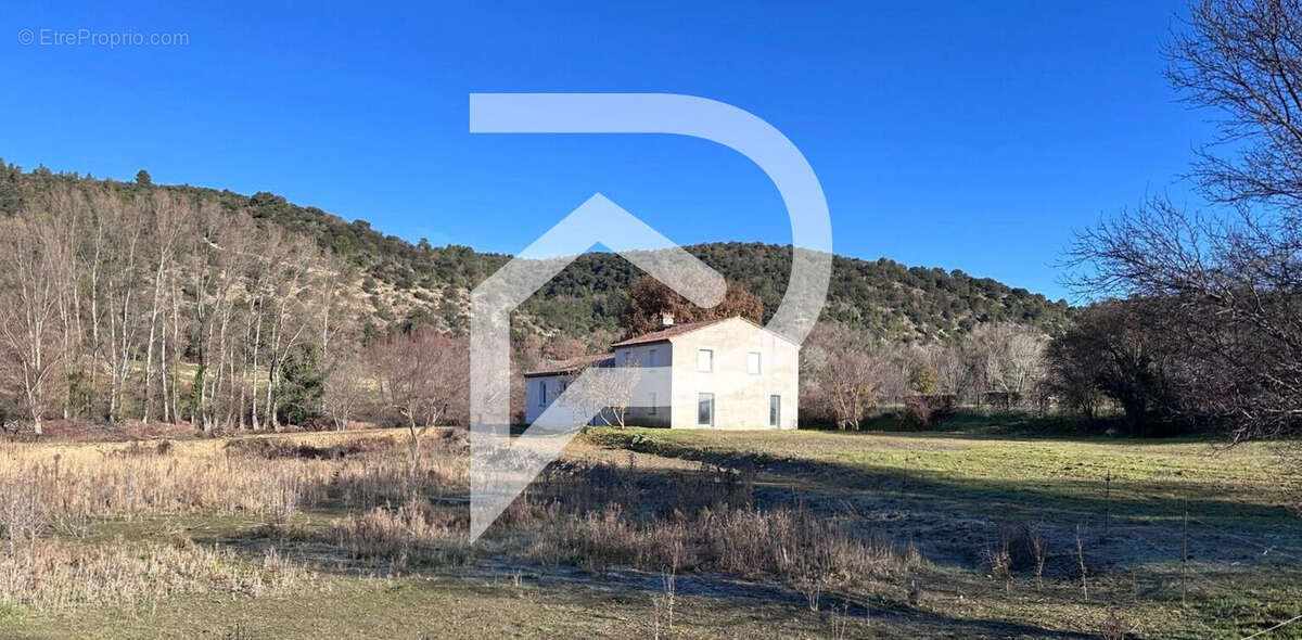 Maison à ALLEMAGNE-EN-PROVENCE