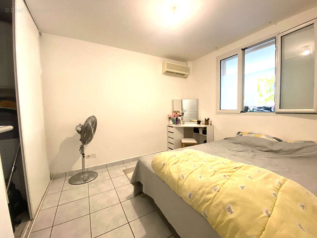 Appartement à SAINTE-SUZANNE