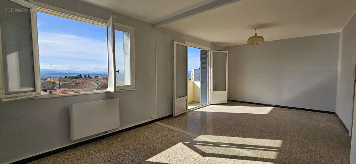 Appartement à CARCASSONNE