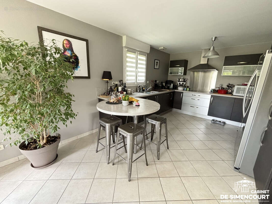 Maison à BLANGY-TRONVILLE