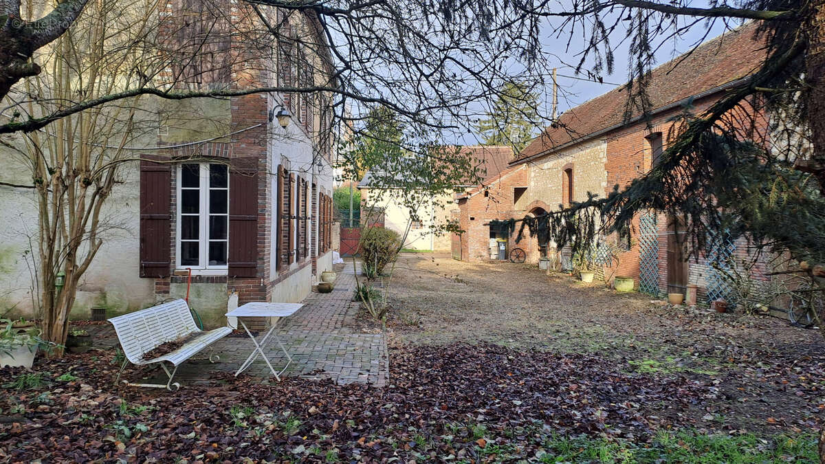 Maison à VILLIERS-SUR-THOLON