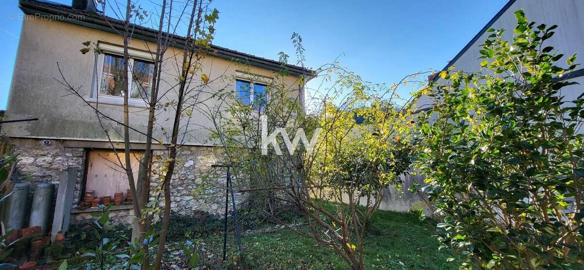 Maison à LE PLESSIS-ROBINSON