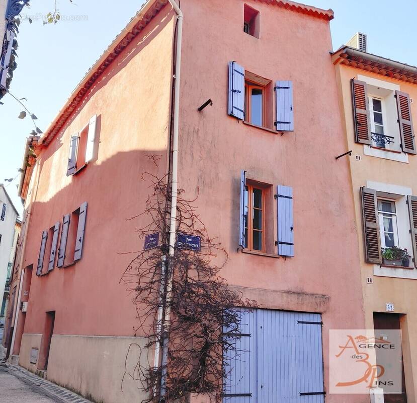 Maison à COLLOBRIERES