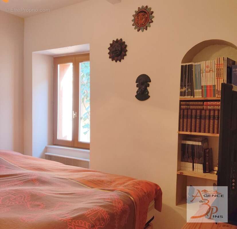 Maison à COLLOBRIERES