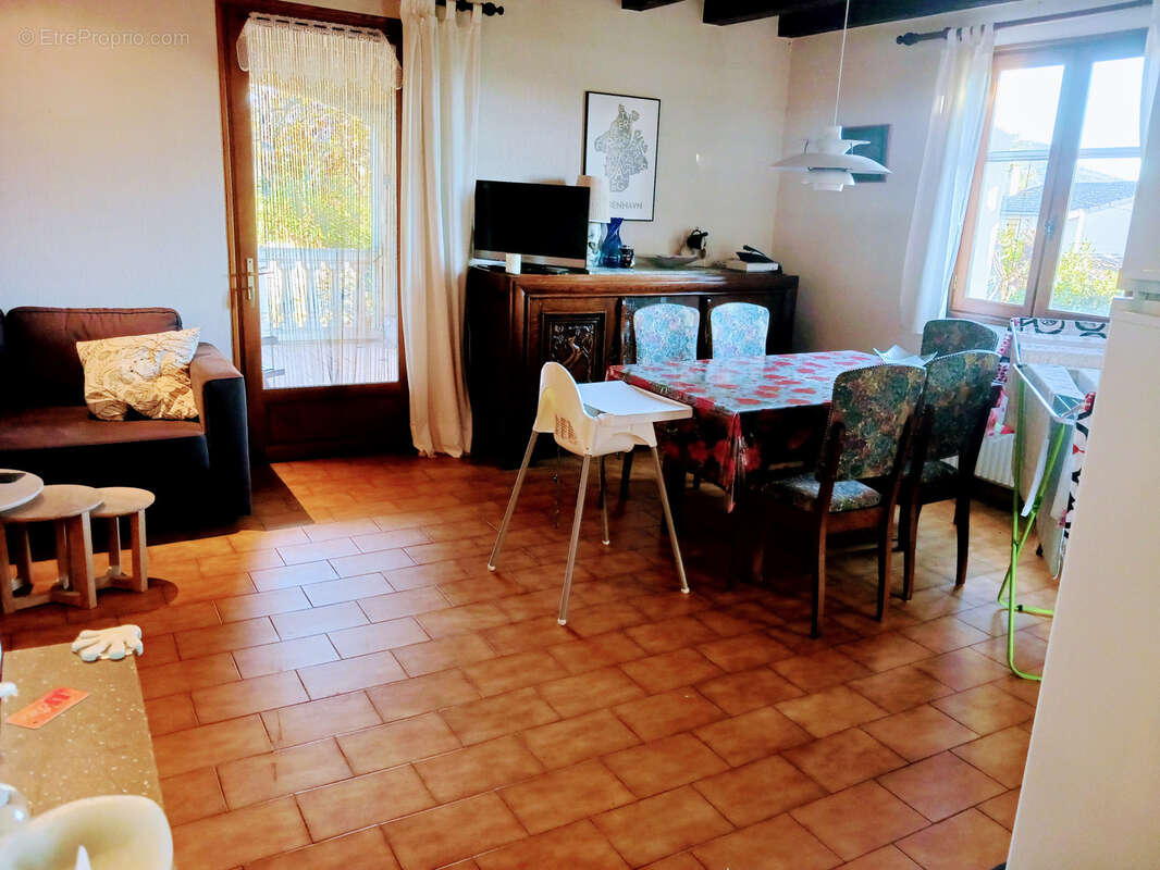 Maison à SAINT-ALBAN-AURIOLLES