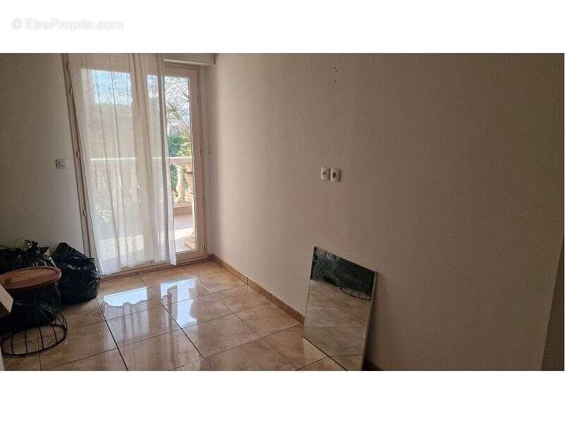 Appartement à LA VALETTE-DU-VAR