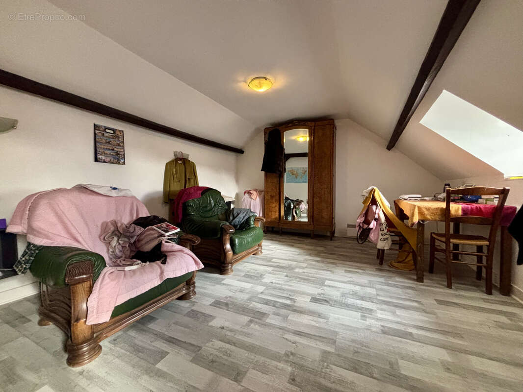 Appartement à LENCLOITRE