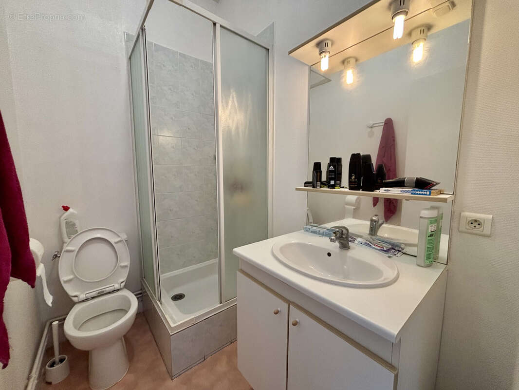 Appartement à LENCLOITRE