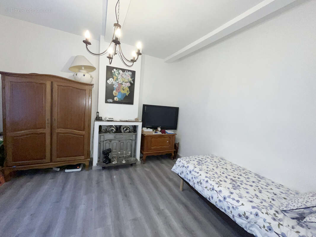 Maison à LEZIGNAN-CORBIERES