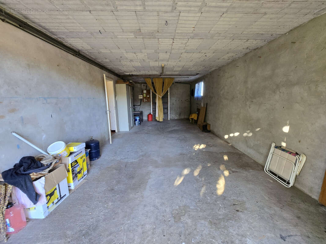 Maison à SAINT-AMADOU