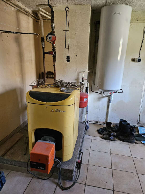 Maison à SAINT-AMADOU