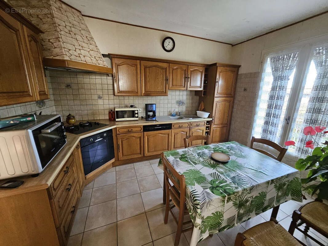 Maison à SAINT-AMADOU