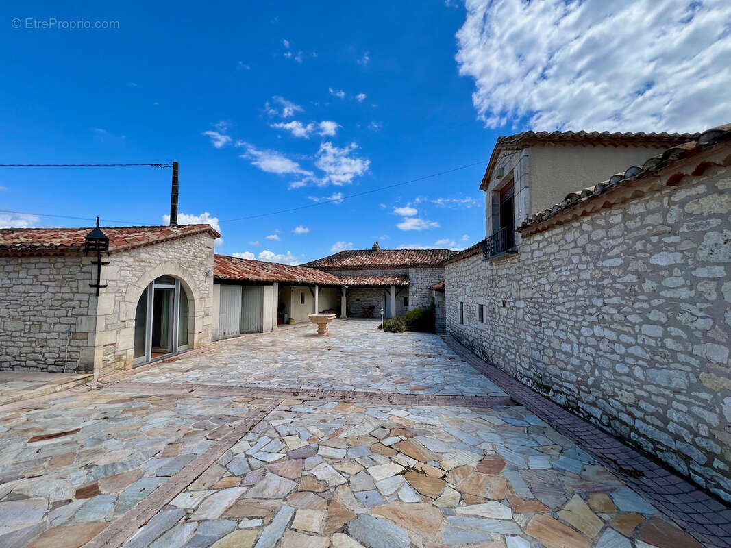 Maison à MASQUIERES