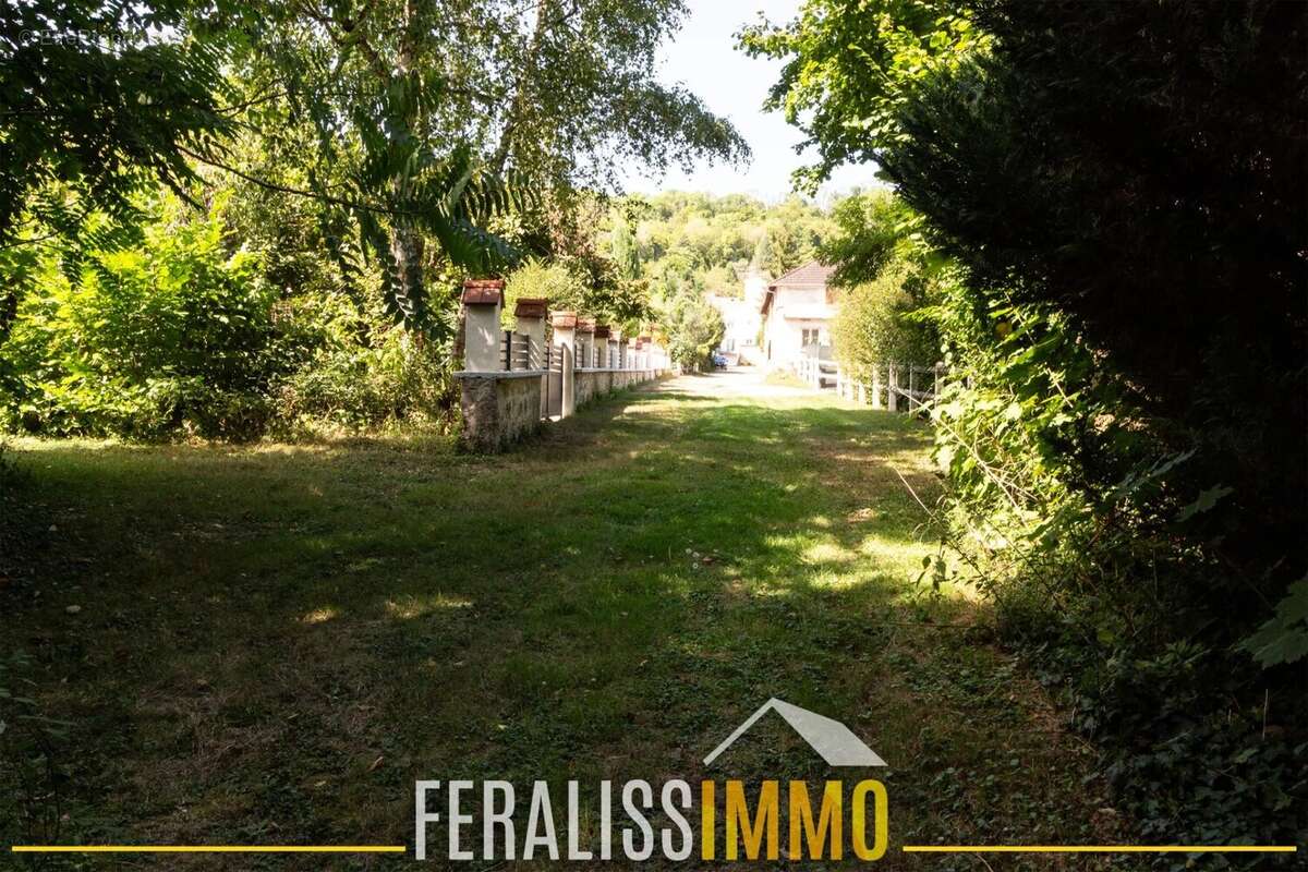 Maison à MEZY-SUR-SEINE