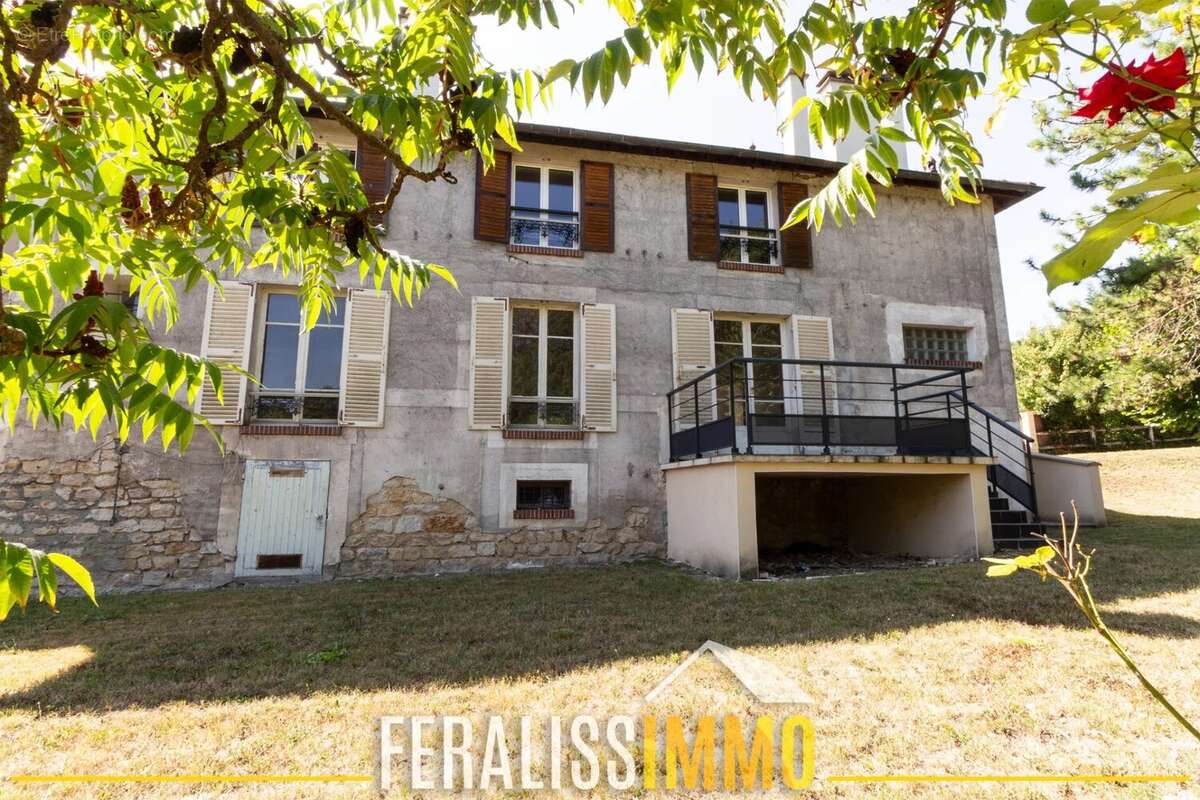 Maison à MEZY-SUR-SEINE