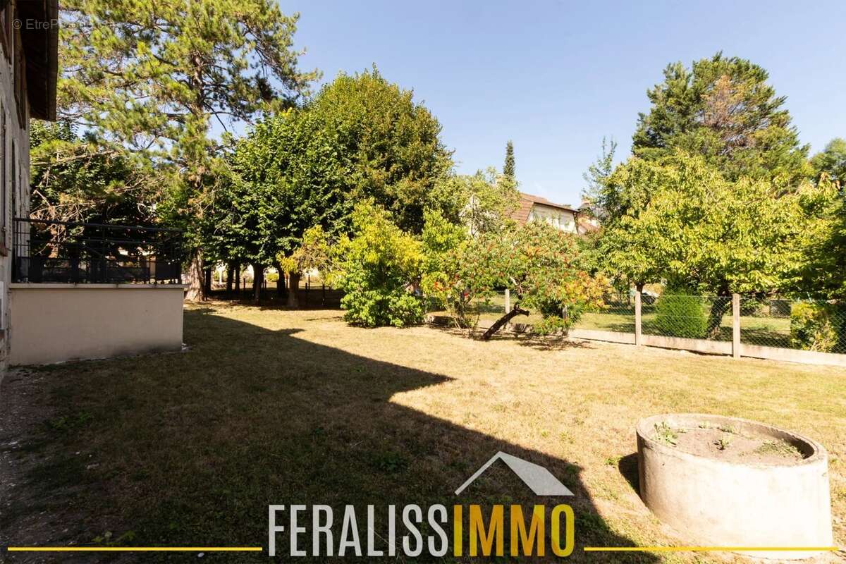 Maison à MEZY-SUR-SEINE