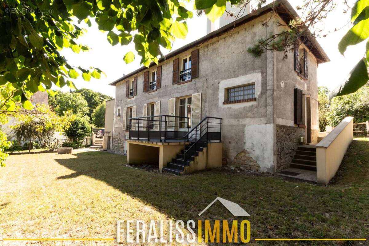 Maison à MEZY-SUR-SEINE