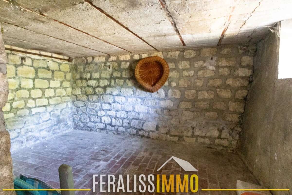 Maison à MEZY-SUR-SEINE