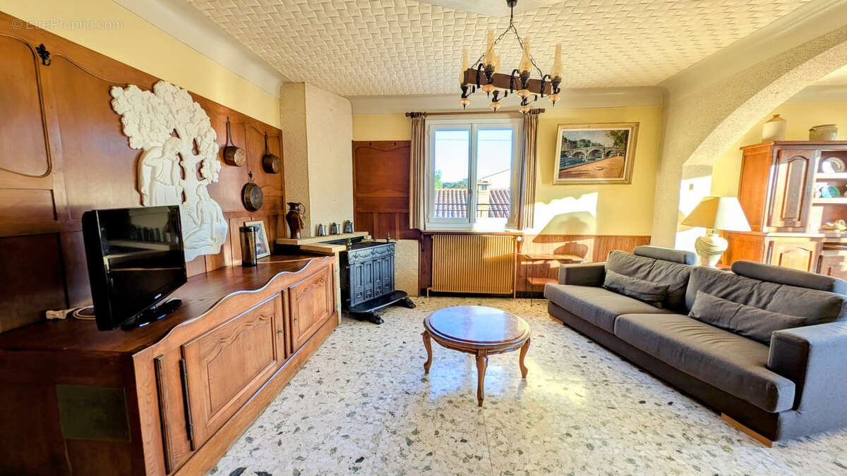 Maison à SAINT-GENIS-DES-FONTAINES