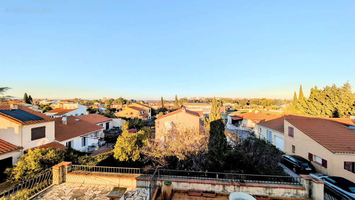 Maison à SAINT-GENIS-DES-FONTAINES