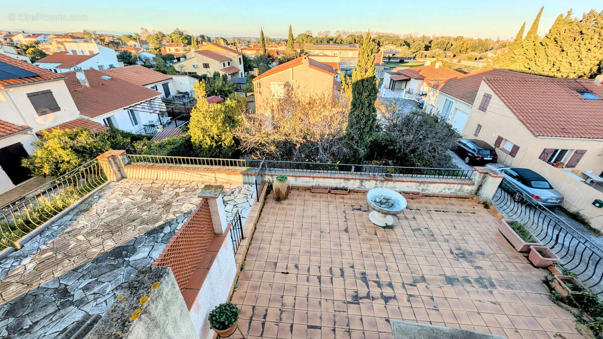 Maison à SAINT-GENIS-DES-FONTAINES