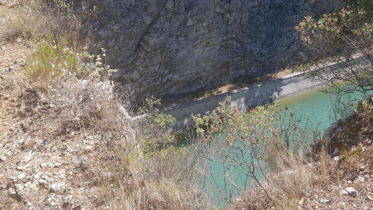 Terrain à LA ROQUE-D&#039;ANTHERON