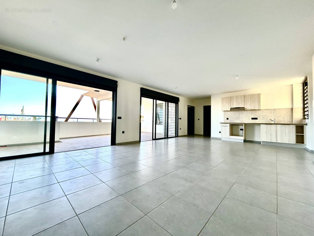 Appartement à SAINT-DENIS