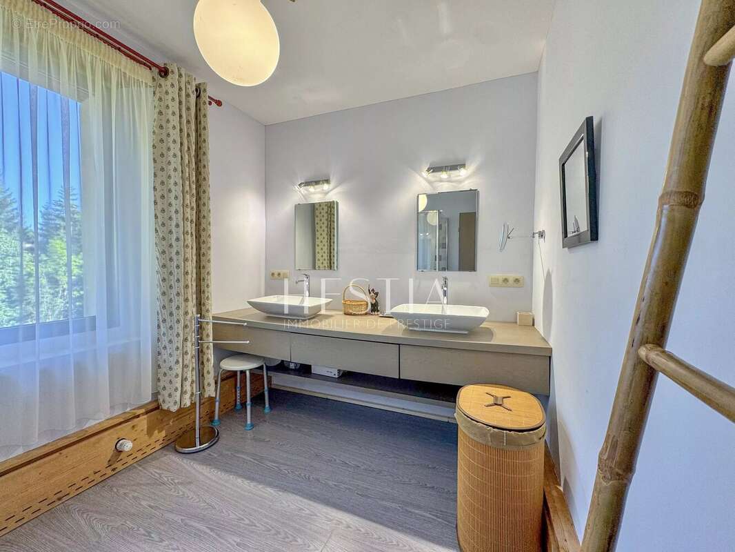 Maison à SALLANCHES