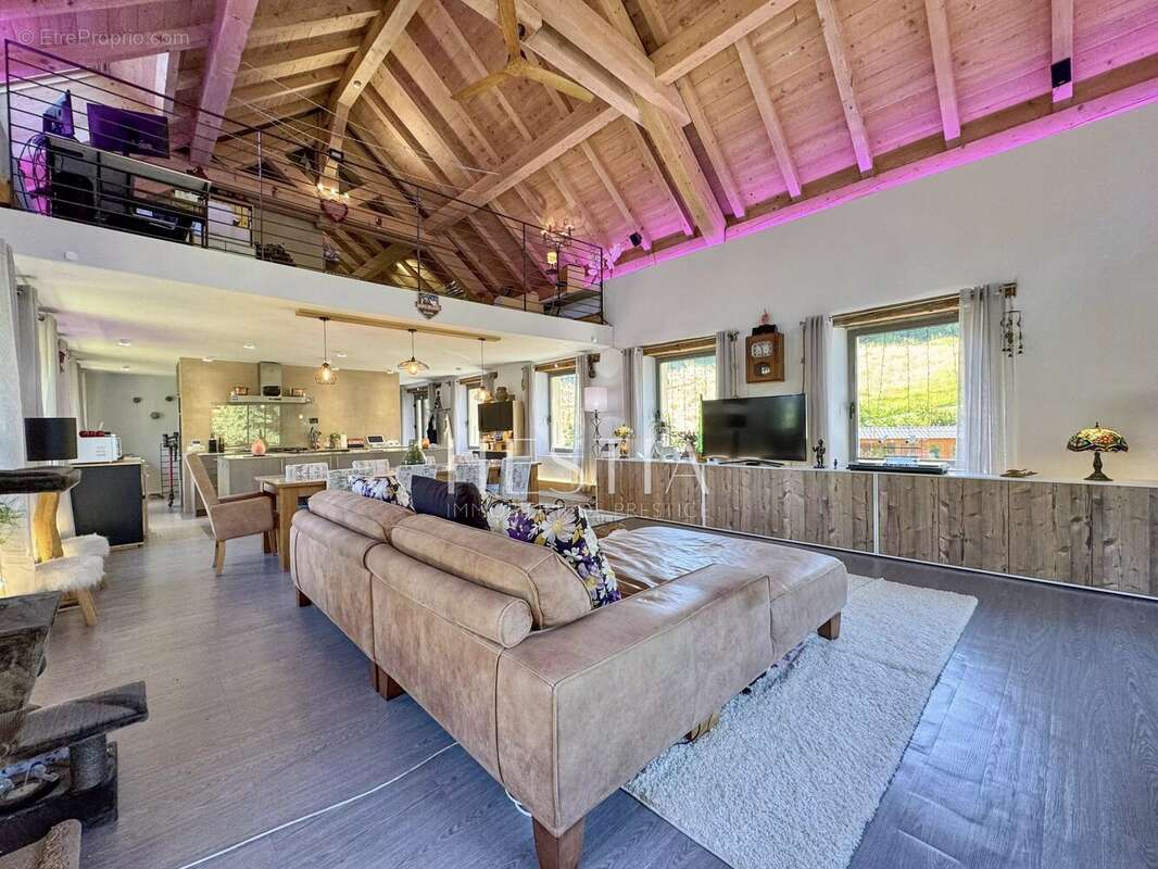 Maison à SALLANCHES