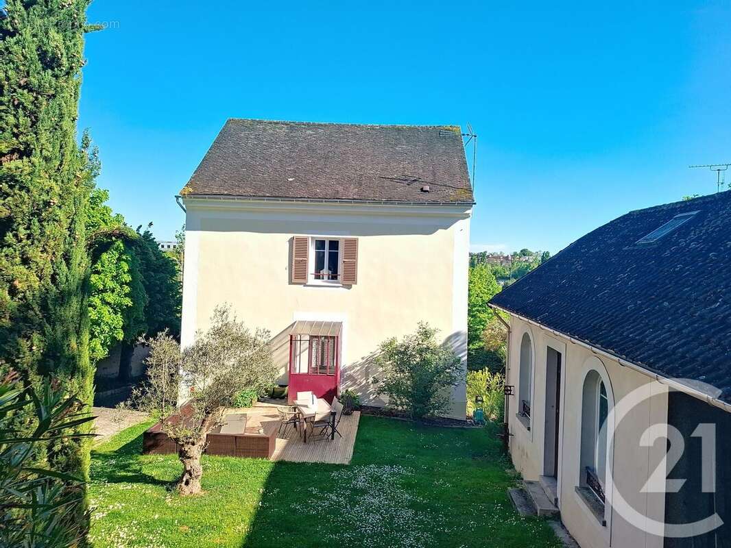 Maison à LE MEE-SUR-SEINE