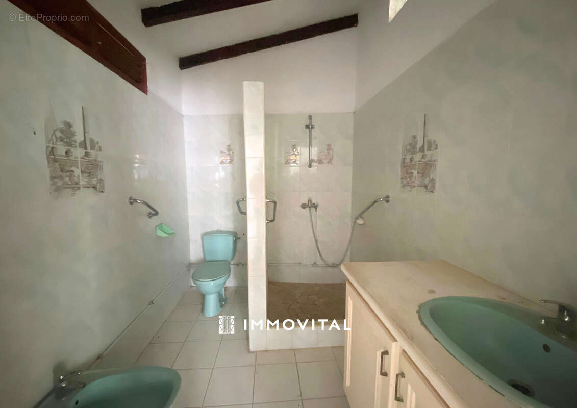 Maison à BASSE-TERRE