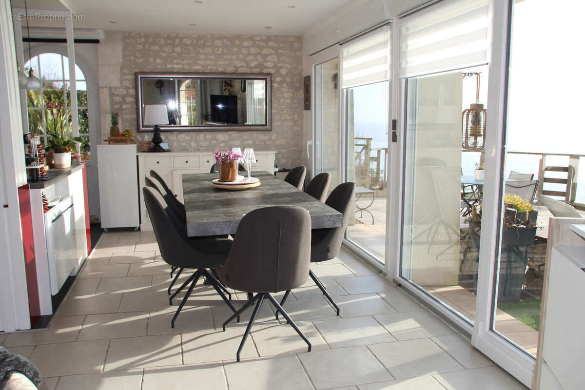 Appartement à MESCHERS-SUR-GIRONDE