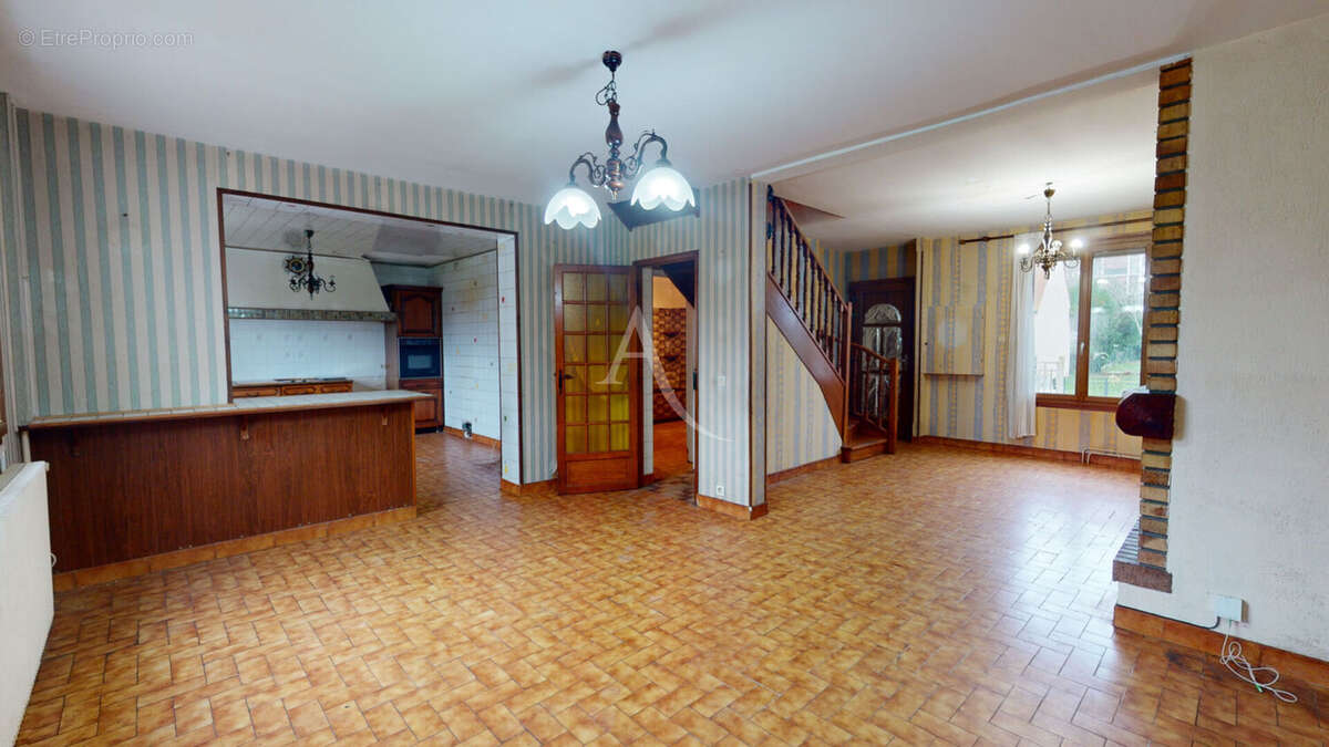 Maison à CHILLY-MAZARIN