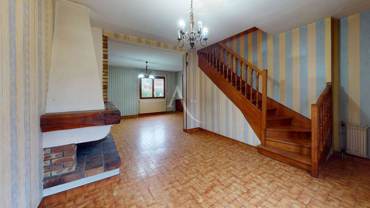 Maison à CHILLY-MAZARIN