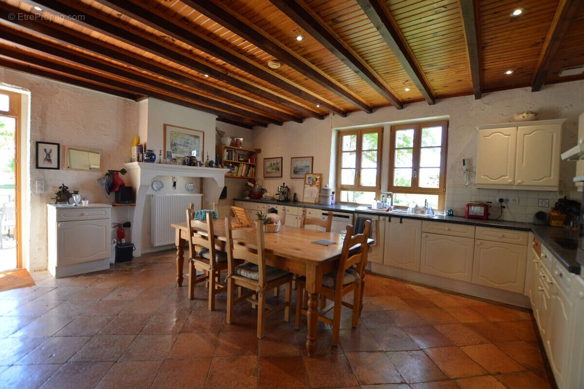 Maison à LEVIGNAC-DE-GUYENNE