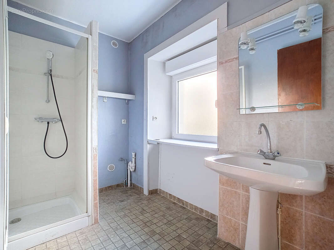 Maison à SAINT-PATRICE-DE-CLAIDS